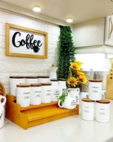 استند چوبی سه پله قهوه و ادویه: زیبایی و نظم در آشپزخانه